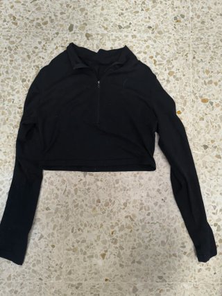 Top deportivo manga larga negro