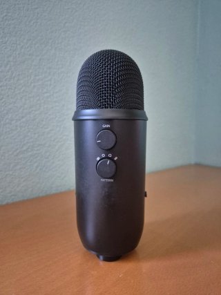 Micrófono Blue Yeti Negro + Brazo + Anti-vibración
