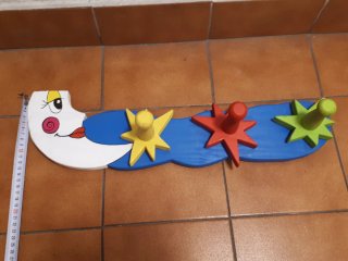 Perchero infantil luna y estrellas madera