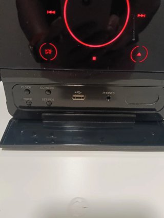 Mini cadena LG con altavoces