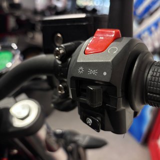 MITT MB 125