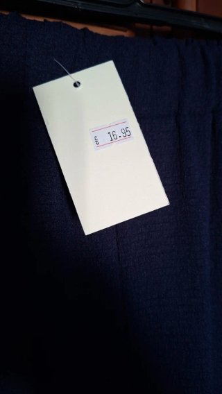 Pantalón azul marino nuevo