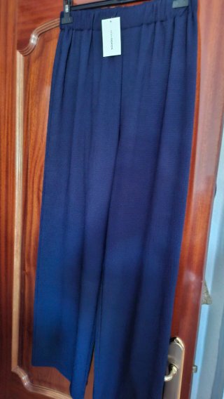 Pantalón azul marino nuevo