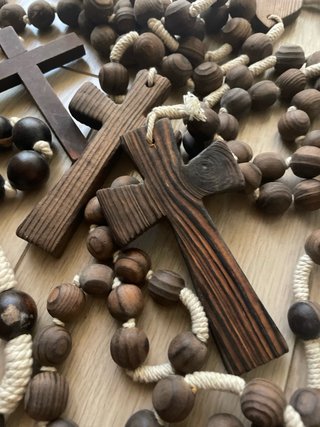 Rosario de madera
