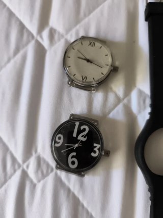 2 Relojes y 6 Correas