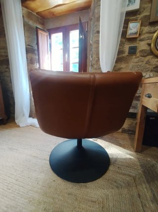 Sillón giratorio diseño piel vintage