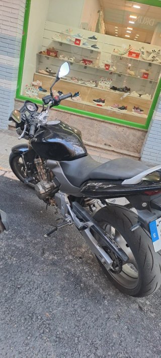 Honda CB600F Hornet Negra