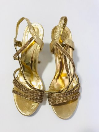 Tacones Dorados Mujer