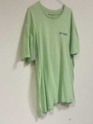 Camiseta Columbia PFG verde menta oversize