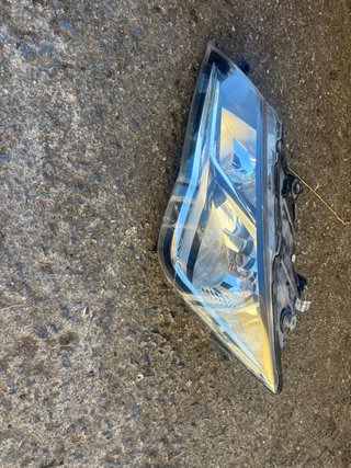 Faros Seat León 2015