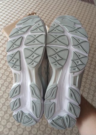 Zapatillas Asics gel nyc beige y gris