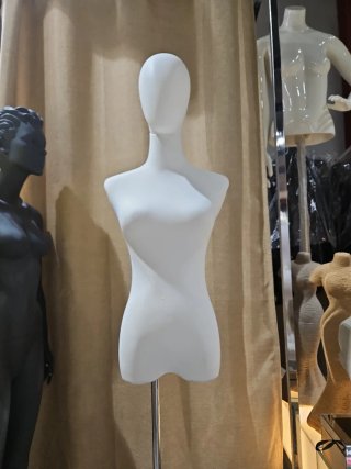 Busto maniquí mujer blanco base Talla  S/ XS