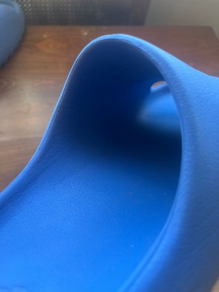 Yeezy Slide azules muy poco usadas
