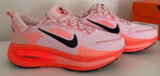 Nike Vomero 18 (ZoomX) - Mujer Talla 38