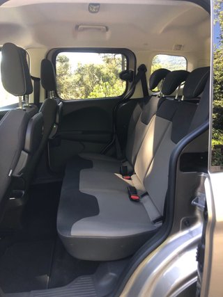Ford Tourneo Courier 2019 TITANIUM 100cv