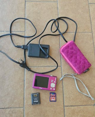 Nikon Coolpix S220 Viola