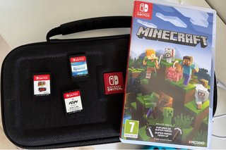 Nintendo Switch con 4 juegos