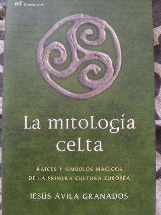 Lote libros sobre la mitología Celta y sus ritos.