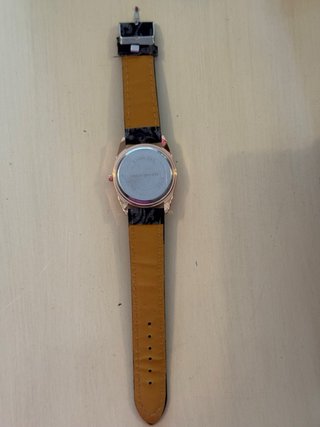 Reloj de pulsera con estampado floral