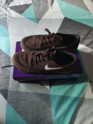 Zapatillas Nike SB Janoski granate oscuro