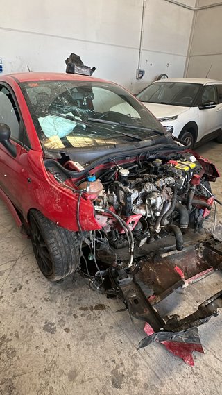 Abarth 2011 accidentado despiece