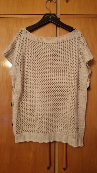 Top calado beige