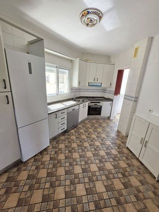 Piso en alquiler en Colores - Entreparques en Sevilla