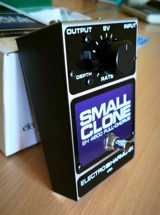 Pedal Chorus Electro-Harmonix Small Clone EH 4800 em segunda mão