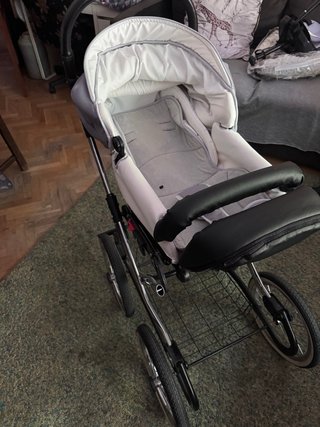 URGE VENTA!! Carro de bebé clásico tipo inglesina