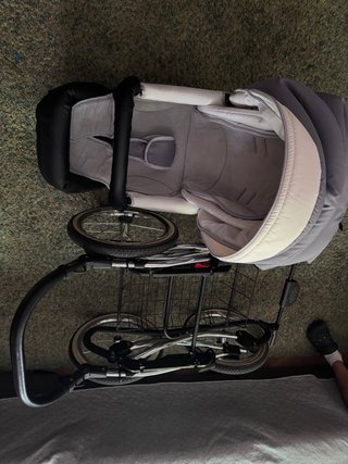 URGE VENTA!! Carro de bebé clásico tipo inglesina