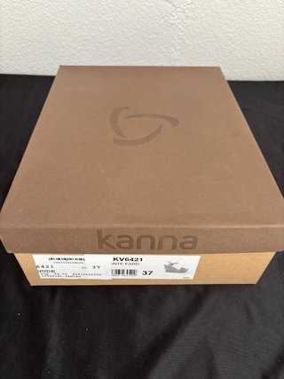 Sandalias Kanna Beige y Doradas