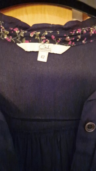 Vestido negro sin mangas