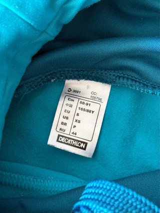 Sudadera cuello alto azul