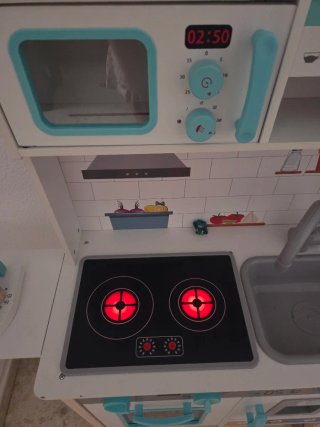 Cocina de juguete de madera