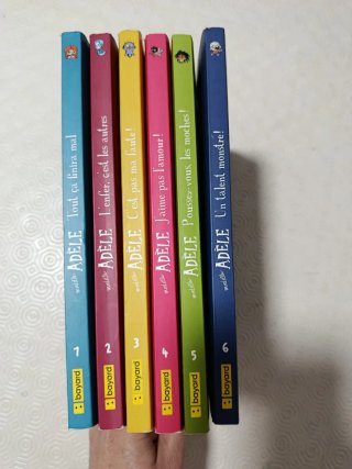 Comics en francés de Mortelle Adele. Del 1 a 6.