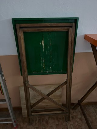 2Mesa y 3 Taburetes