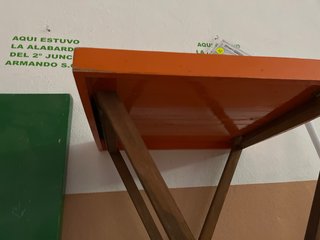 2Mesa y 3 Taburetes