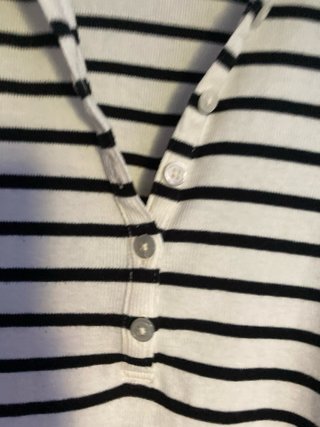 Camiseta H&M rayas blanca y negra Talla M
