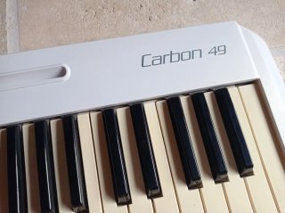 Teclado controlador Carbon 49