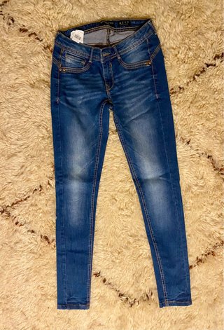 Pantalones pitillo azules