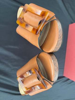Sandalias Noa Harmon Marrón Hebilla Tortoise