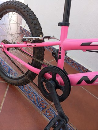 Bicicleta infantil rosa como nueva