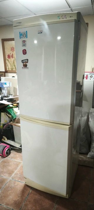 Congelador New Pol 2 puertas