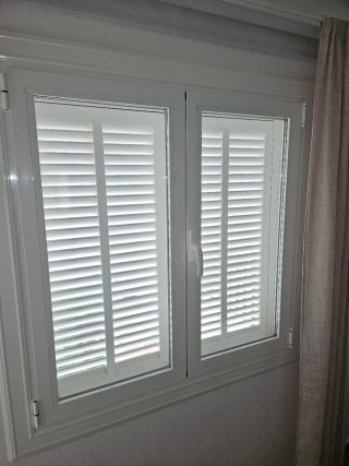 Ventanas oscilobatientes de aluminio