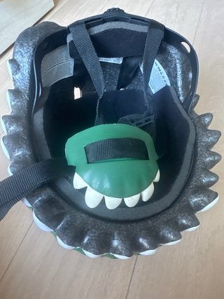 Casco bici infantil dinosaurio verde