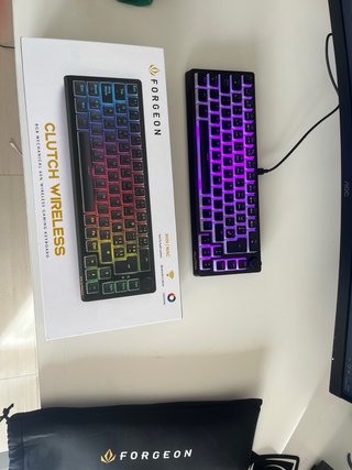 Teclado FORGEON Clutch Wireless RGB