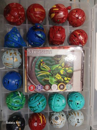 Valigetta Bakugan completa di carte e bakugam