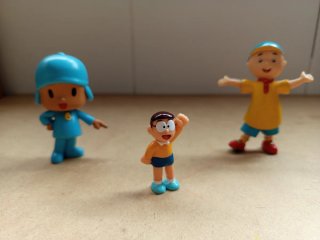 LOTE 3 FIGURAS PERSONAJES INFANTILES TV