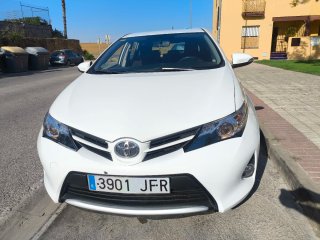 Toyota Auris 2015