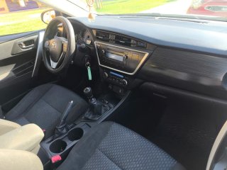 Toyota Auris 2015